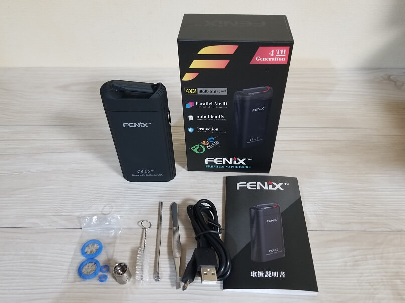 WEECKE FENIXの付属品