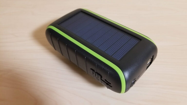 Chargi-Q mini（チャージックミニ）ソーラーチャージャー モバイルバッテリー