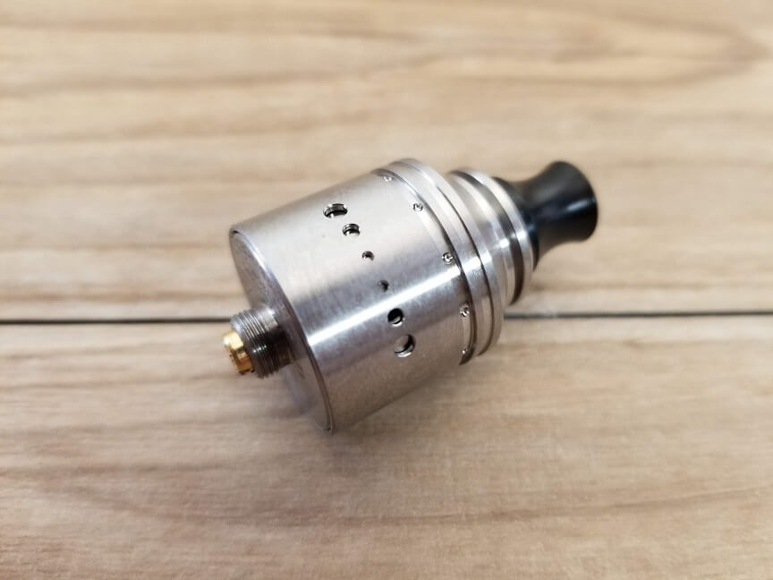 Vapfly Holic MTL RDAの外観