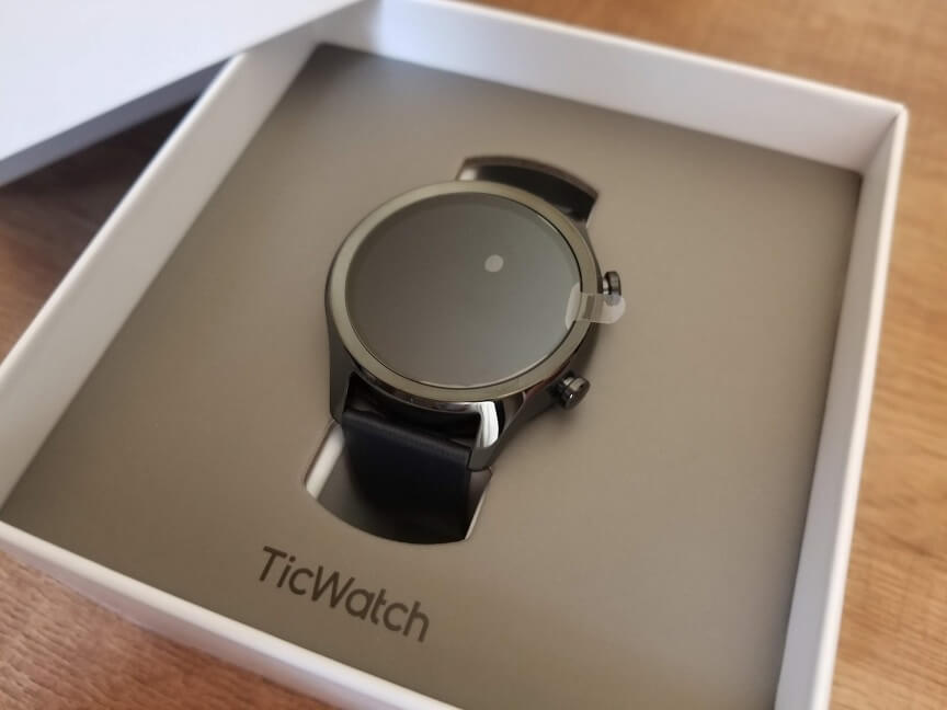 TicWatch C2＋のパッケージ