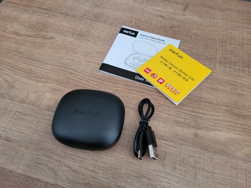 EarFun OpenJumpの付属品