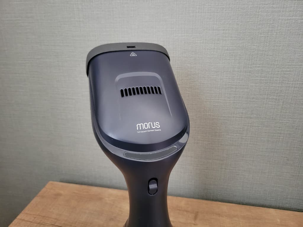 衣類スチーマー「Morus V3」