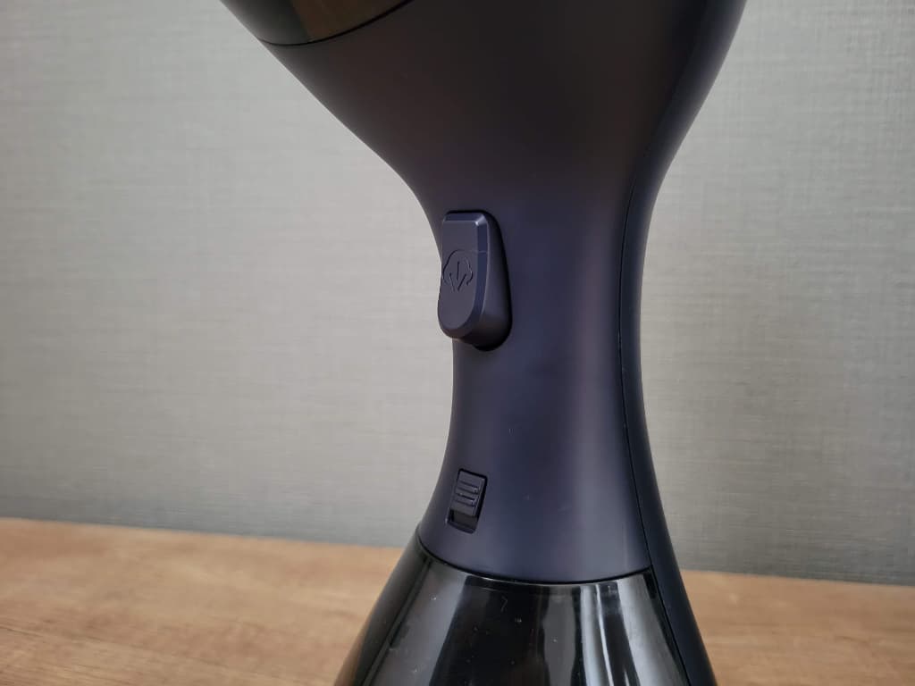 衣類スチーマー「Morus V3」