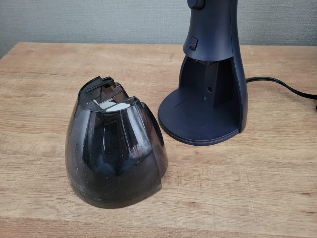 衣類スチーマー「Morus V3」