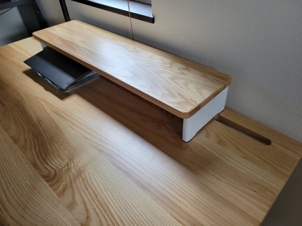 Rasical DeskとRasical Shelf