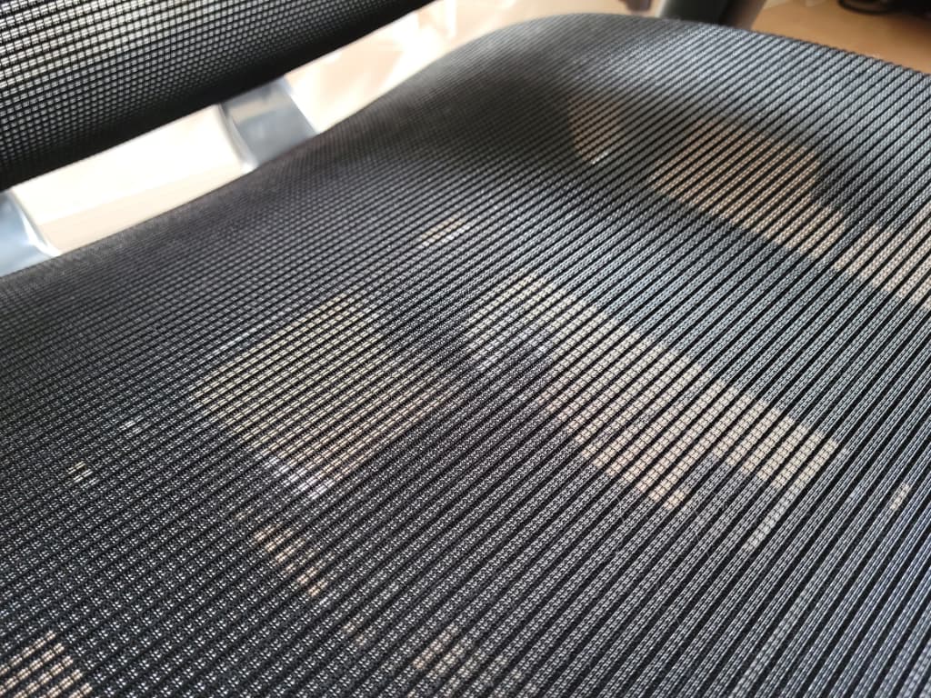 COFO Chair Premium 2のメッシュ生地