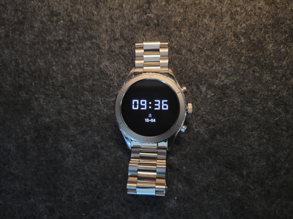 FOSMET R1 スマートウォッチのAOD