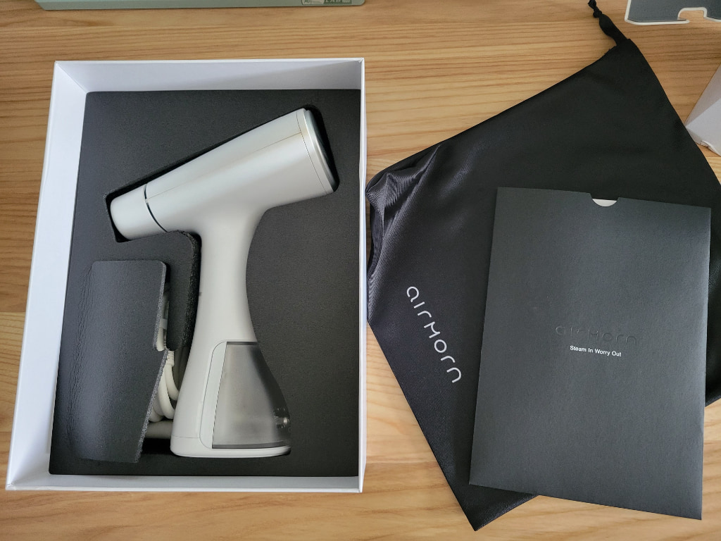 airmorn one 吸着式衣類スチーマー