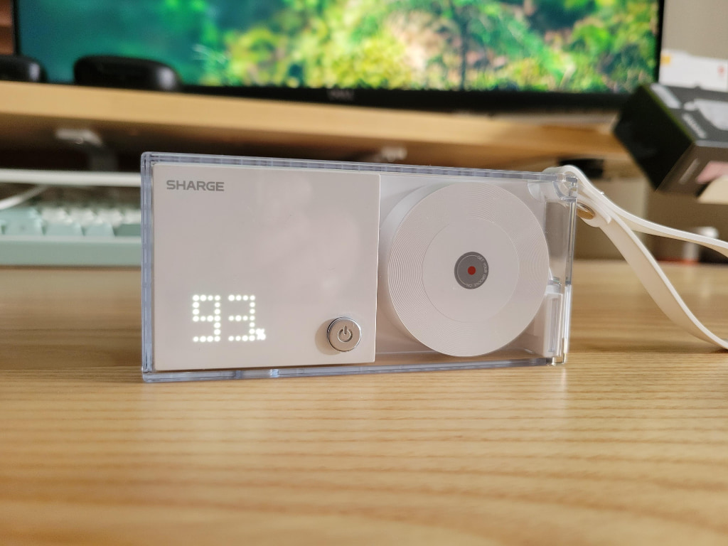 Sharge Retractable 3-in-1 モバイルバッテリー