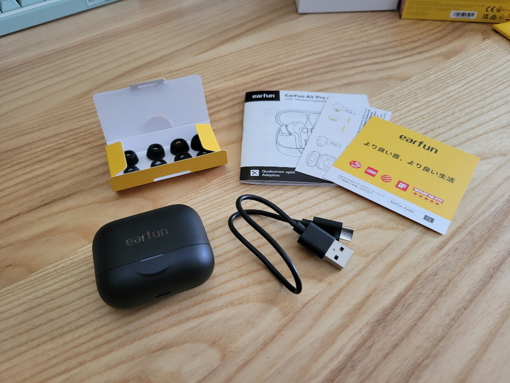 EarFun Air Pro 4+の付属品