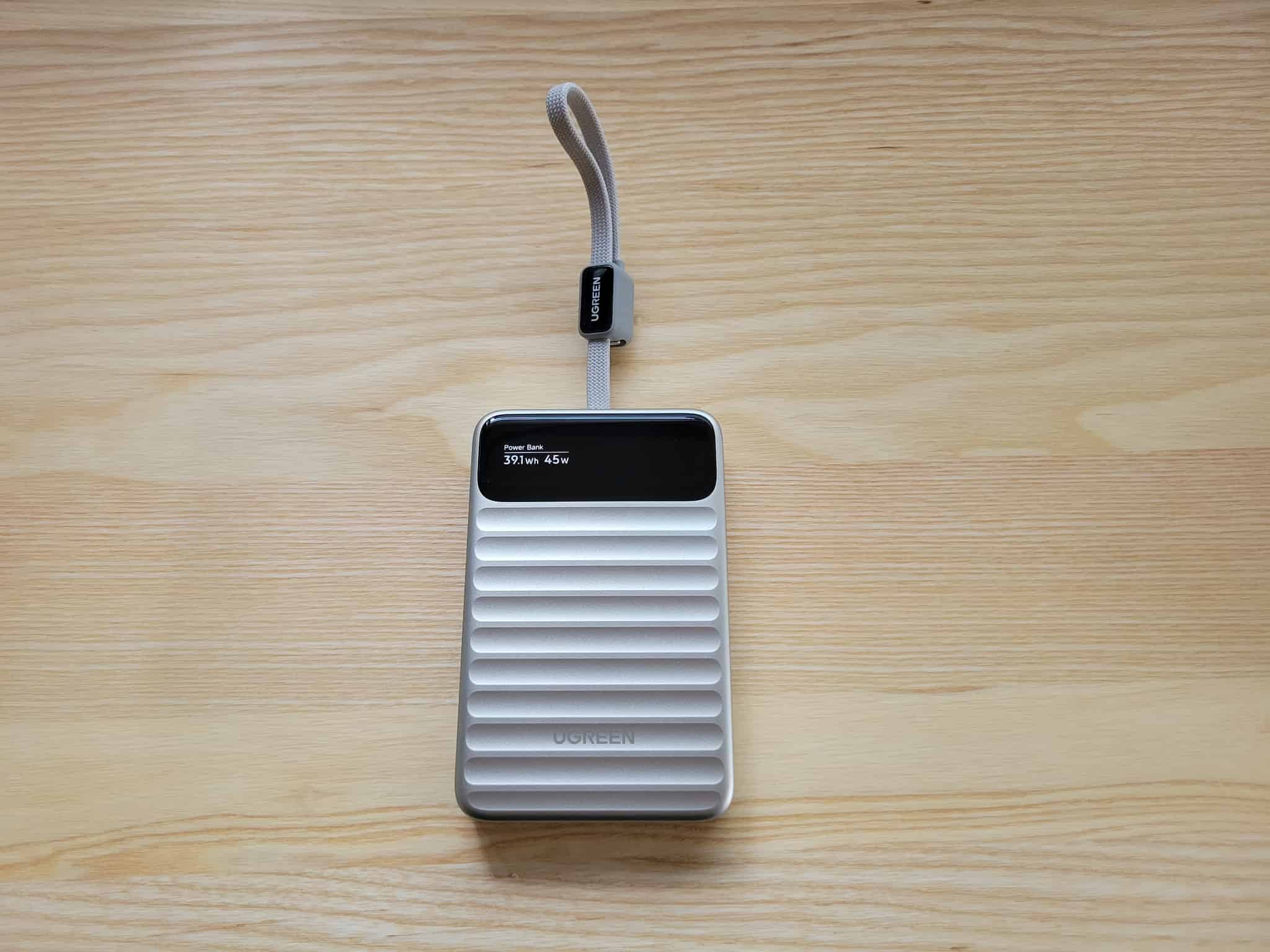 UGREEN Nexode Wavy 10000mAh 45Wの外観
